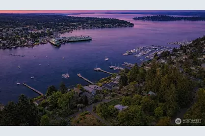 10761 Bill Point Crest NE, Bainbridge Island, WA 98110 - Photo 38