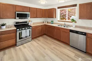 21638 SE 297th St, Kent, WA 98042 - Photo 10