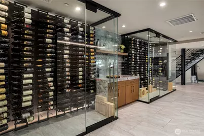 6411 View Street NE, Tacoma, WA 98422 - Photo 32