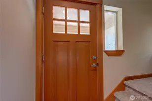 132 N 101st St, Seattle, WA 98133 - Photo 8