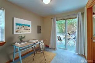 132 N 101st St, Seattle, WA 98133 - Photo 4