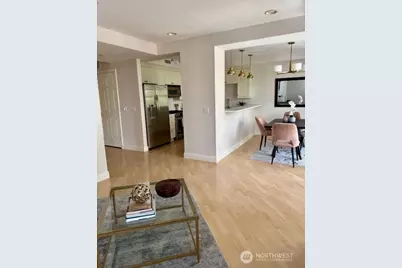 10047 Main Street #319, Bellevue, WA 98004 - Photo 16