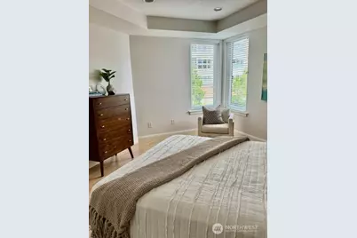 10047 Main Street #319, Bellevue, WA 98004 - Photo 22