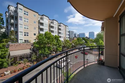 10047 Main Street #319, Bellevue, WA 98004 - Photo 28
