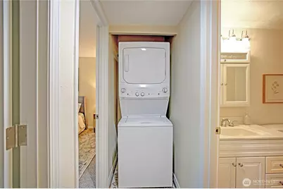 4641 W Lake Sammamish Parkway SE #F205, Issaquah, WA 98027 - Photo 22