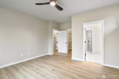 2225 124th Street SE, Everett, WA 98208 - Photo 8