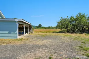 2001 Heckard Rd, Raymond, WA 98577 - Photo 8