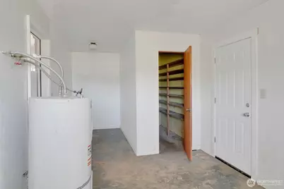 2001 Heckard Road, Raymond, WA 98577 - Photo 16