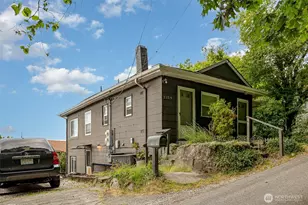 2159 52nd Ave SW, Seattle, WA 98116 - Photo 2