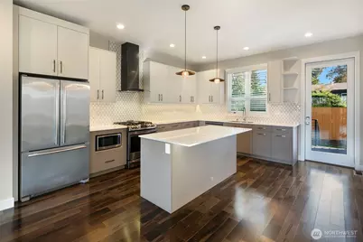 11838 79th Avenue S, Seattle, WA 98178 - Photo 8