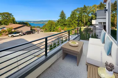 11838 79th Avenue S, Seattle, WA 98178 - Photo 14