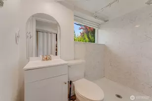 2407 E Ward St, Seattle, WA 98112 - Photo 24