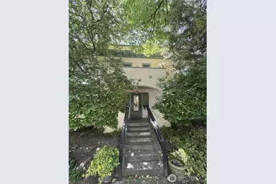 633 33rd Avenue E, Seattle, WA 98112 - Photo 1