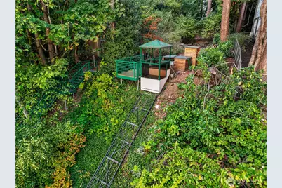 2425 Evergreen Point Road, Medina, WA 98039 - Photo 30