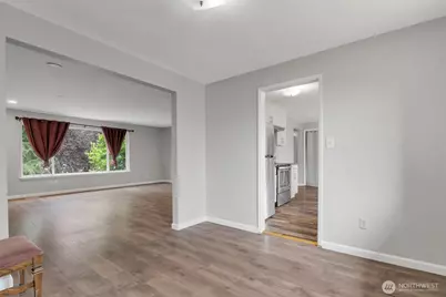 1102 Tule Lake Rd S, Tacoma, WA 98444 - Photo 8