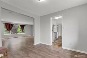 1102 Tule Lake Rd S, Tacoma, WA 98444 - Photo 8