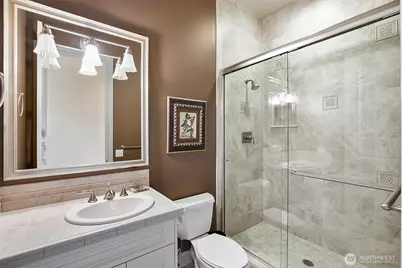 9820 NE 16th Street, Bellevue, WA 98004 - Photo 28