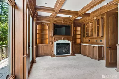 9820 NE 16th Street, Bellevue, WA 98004 - Photo 14