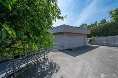 8508 54th Avenue NE, Seattle, WA 98115 - Photo 30