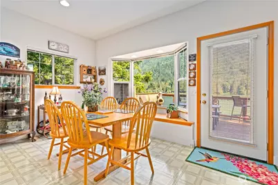 9204 Silver Lake Road, Maple Falls, WA 98266 - Photo 14