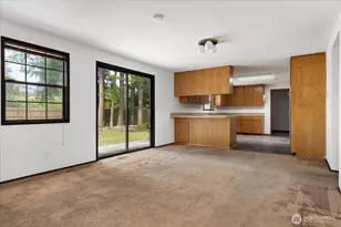 1076 NW Kitsap Terrace, Oak Harbor, WA 98277 - Photo 8