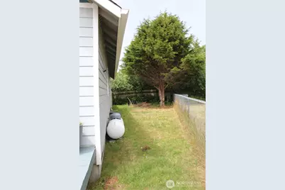 858 Willow Court SW, Ocean Shores, WA 98569 - Photo 34