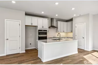 8812 126th Street E, Puyallup, WA 98375 - Photo 6