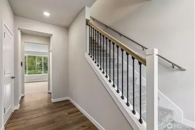 8812 126th Street E, Puyallup, WA 98375 - Photo 2