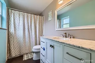 9806 6th Pl SE, Lake Stevens, WA 98258 - Photo 14