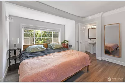 1048 S Director Street, Seattle, WA 98108 - Photo 12