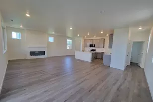 730 Holly Ave, Buckley, WA 98321 - Photo 8