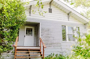 565 S Director, Seattle, WA 98108 - Photo 26