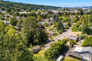 565 S Director, Seattle, WA 98108 - Photo 16