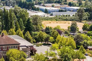 565 S Director, Seattle, WA 98108 - Photo 22