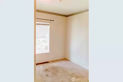 565 S Director, Seattle, WA 98108 - Photo 30