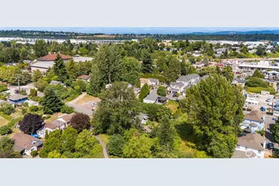 565 S Director, Seattle, WA 98108 - Photo 22