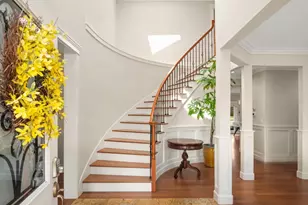 201 240th St SW, Bothell, WA 98021 - Photo 2