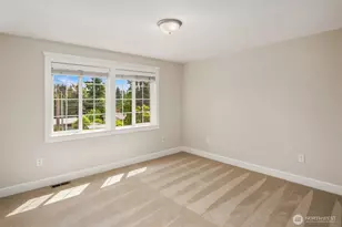 201 240th St SW, Bothell, WA 98021 - Photo 30