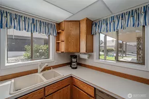 225 19th St, East Wenatchee, WA 98802 - Photo 4