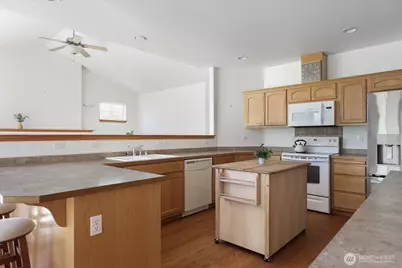 1341 SW Xavier Drive, Oak Harbor, WA 98277 - Photo 8