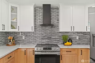 6909 East Side Dr NE, Tacoma, WA 98422 - Photo 10