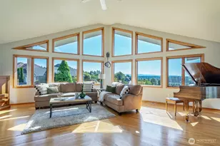 8705 Fenwick Loop SE, Olympia, WA 98513 - Photo 2