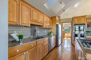 8705 Fenwick Loop SE, Olympia, WA 98513 - Photo 12