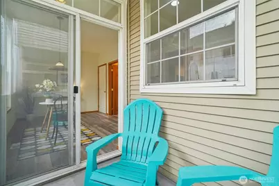 22727 NE 4th Place #117, Sammamish, WA 98074 - Photo 10