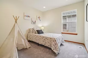 22727 NE 4th Pl, Sammamish, WA 98074 - Photo 22