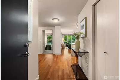 1420 E Pine Street #E203, Seattle, WA 98122 - Photo 12