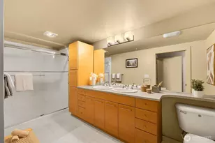 1420 E Pine St, Seattle, WA 98122 - Photo 18