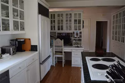 3538 Beach Drive E, Port Orchard, WA 98366 - Photo 6