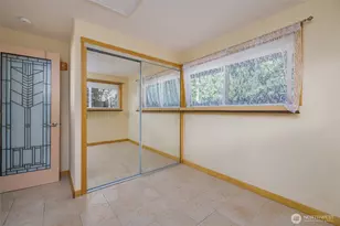 10 Edgewater Dr, Camano Island, WA 98282 - Photo 36