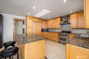 10 Edgewater Dr, Camano Island, WA 98282 - Photo 30